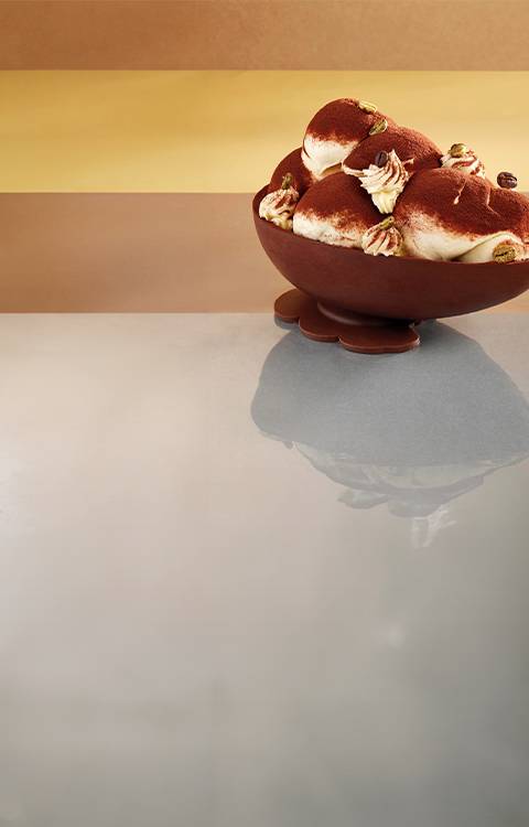 Uovo di Pasqua Profiteroles tiramisù di Luca Montersino